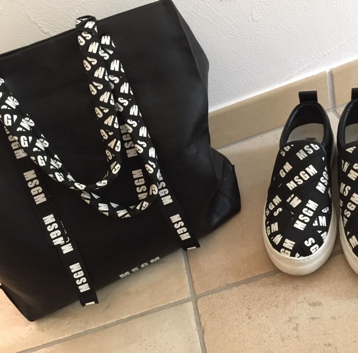 Taschen für Damen: MSGM: Schuhe + Tasche – Gebraucht aus Losone von Tilly-nb7t