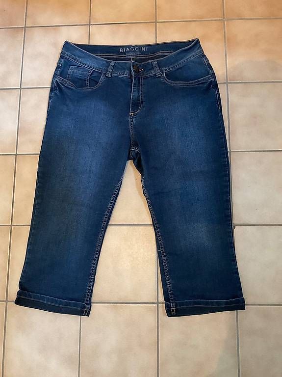 Jeans: Bermuda pantacourt jeans - Capri Hose gr. 42 – Gebraucht aus Icogne von luna.16
