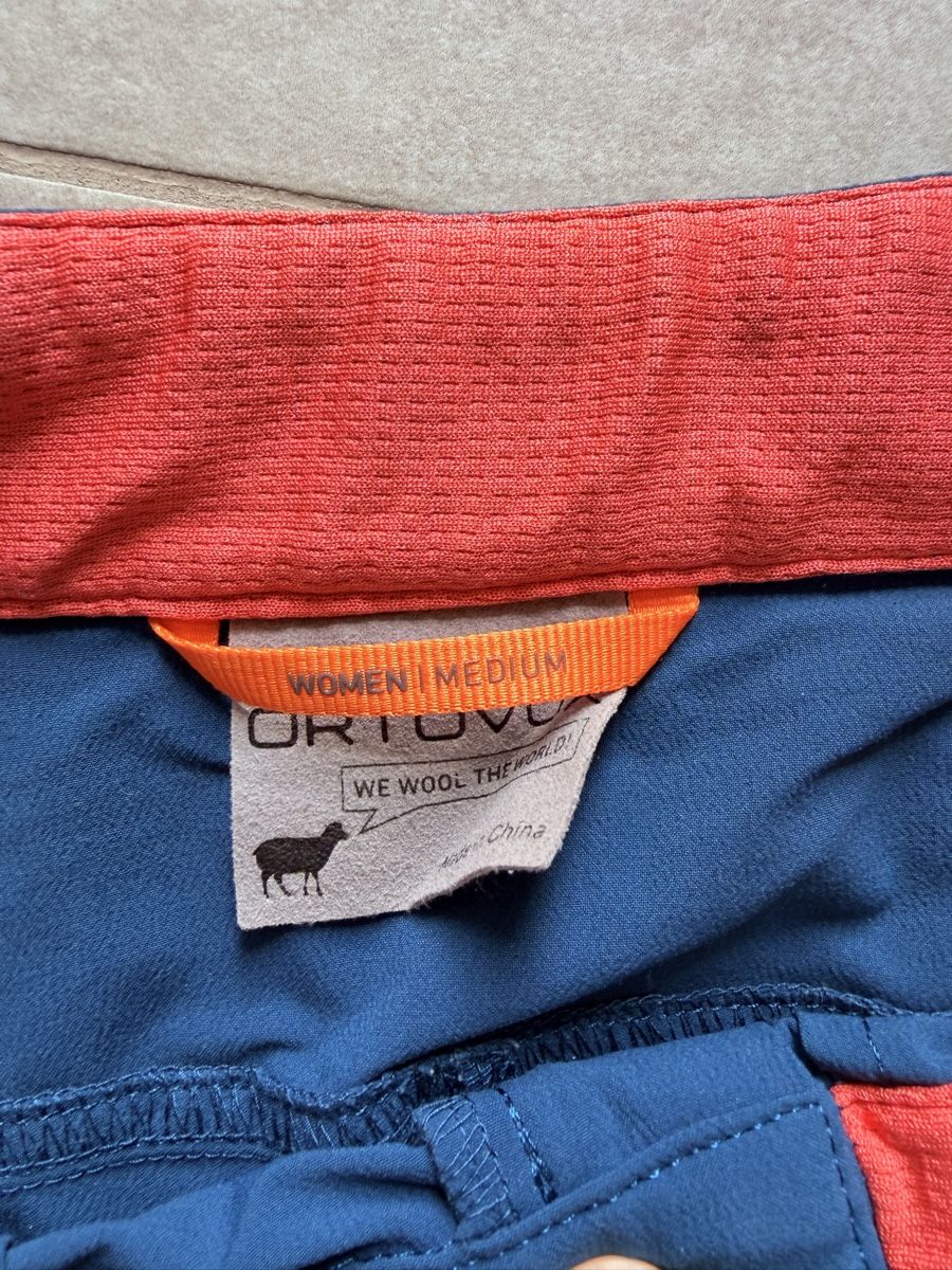 Ortovox Pantaloni: Ortovox Shorts Damen Gr. M – Usato da Brüttisellen venduto da Ayersa 2