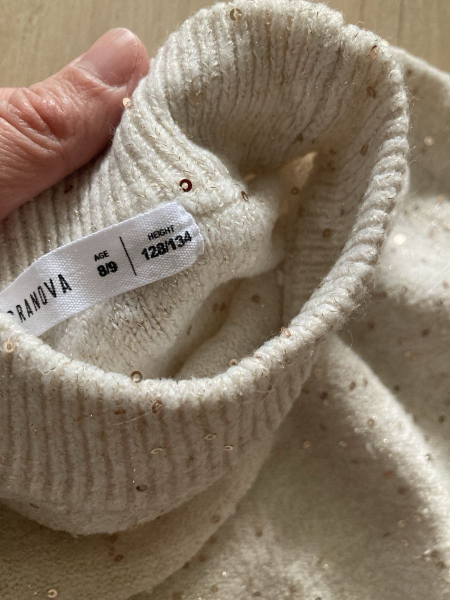 Pullover & Sweatshirts: Cooler Mädchen Strickpullover, Glitzer, Gr. 128/134 Top – Gebraucht aus Stettfurt von San_w9gd 2
