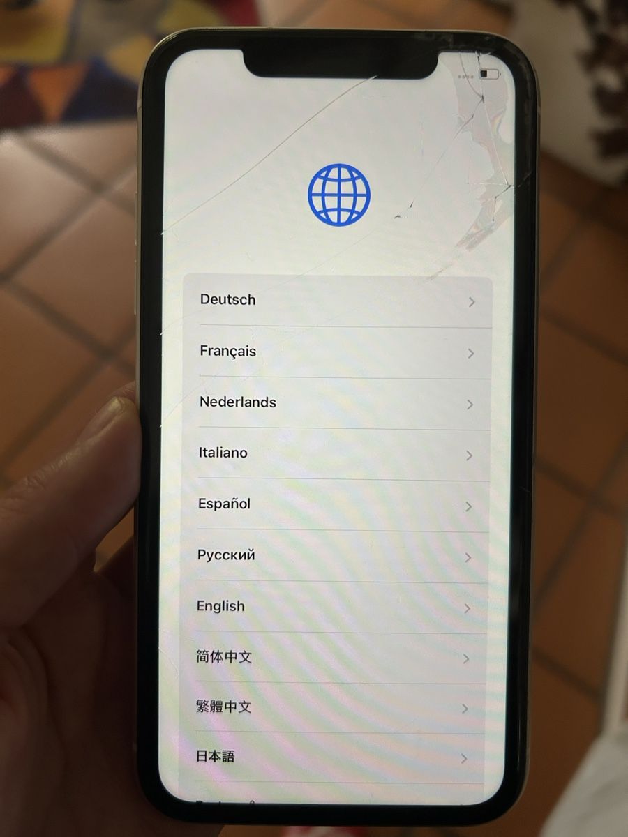 Apple Portables: IPhone 11 64GB, defekte Hardware – D'occasion à Zürich par .vivh