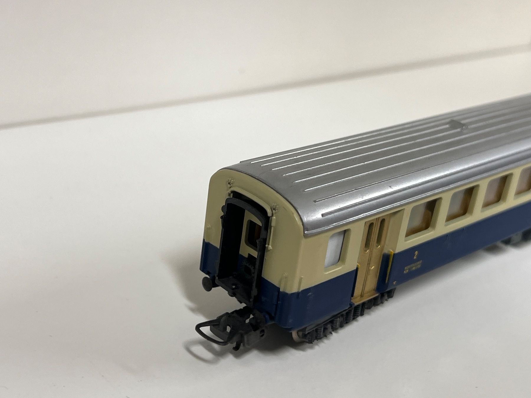 Lima Modelleisenbahnen: Lima BLS 2.Kl.  H0 DC – Gebraucht aus Neuenhof von ludovicco 3