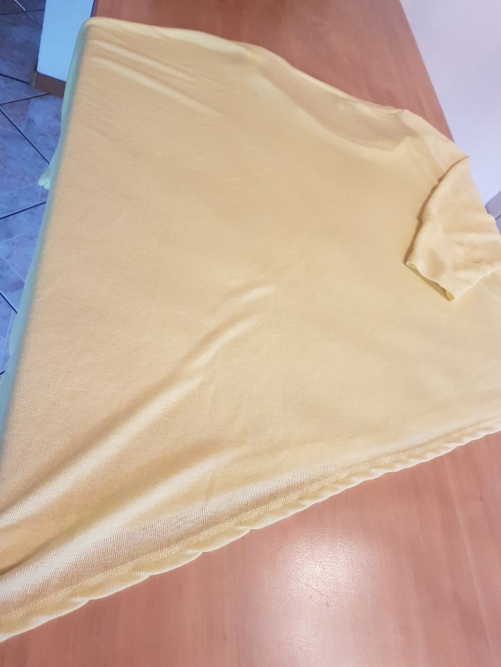 Zebra Maglioni & Felpe: Pull oversize jaune vif S-M marque Zebra – Usato da Villiers venduto da san_jn5w 6