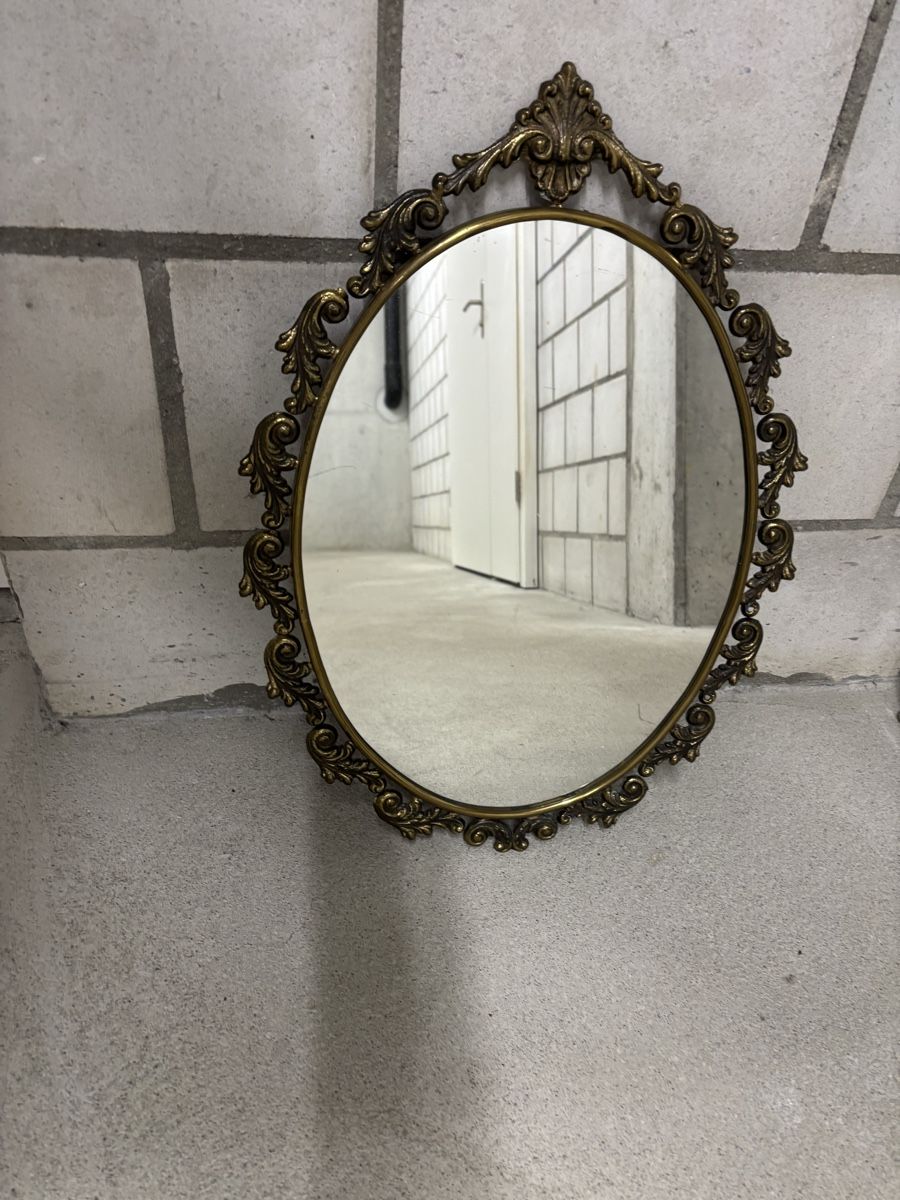 Miroirs: Alter Spiegel – D'occasion à Grossaffoltern par Sosinoid 1