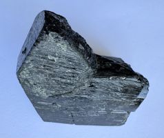 Tourmaline noire naturelle – Schorl – grand cristal brut