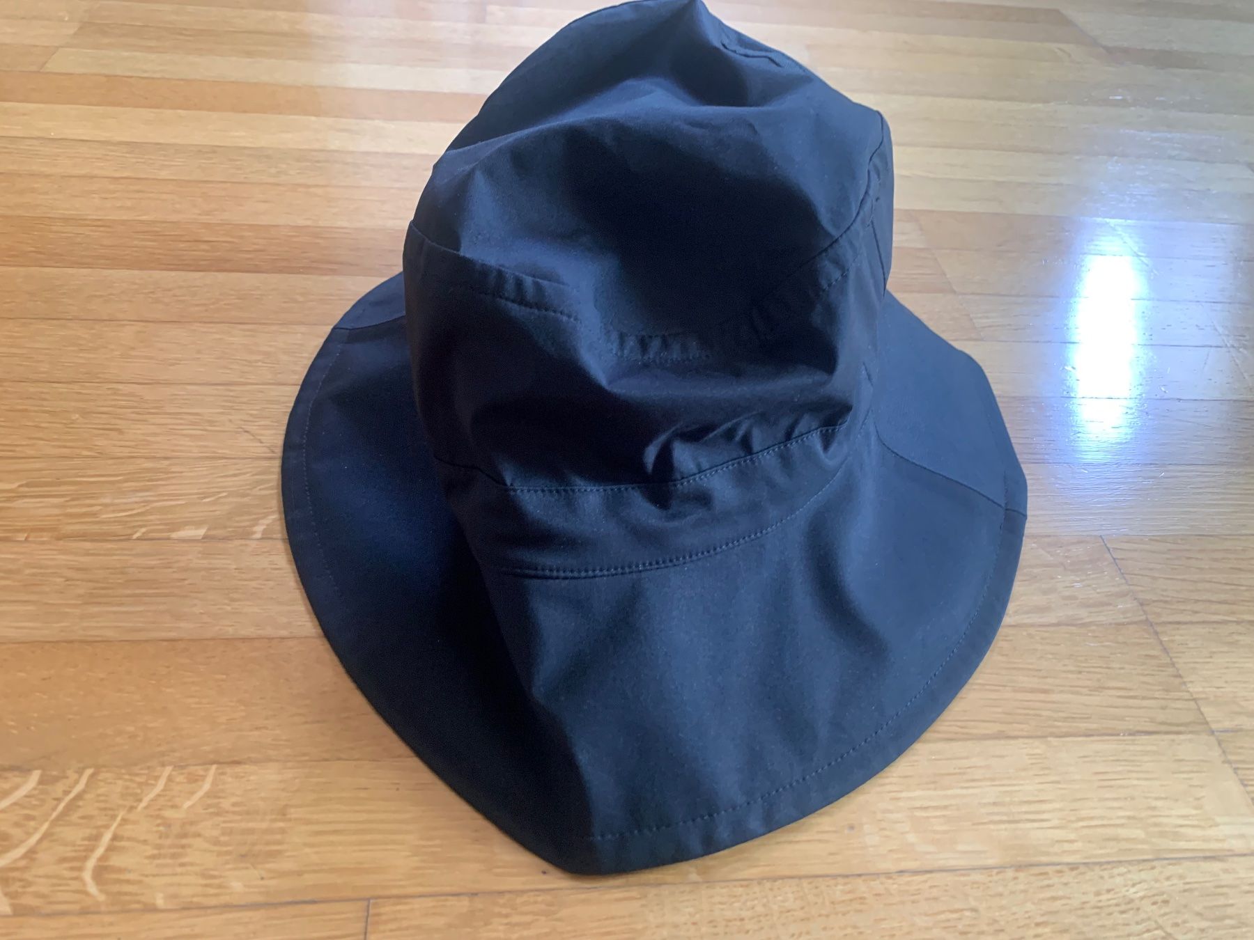 Marc Cain Copricapi, berretti & cappellini: Marc Cain Bucket Hat / Marc Cain Hut – Nuovo (secondo la descrizione) da Bülach venduto da frische_brise 7