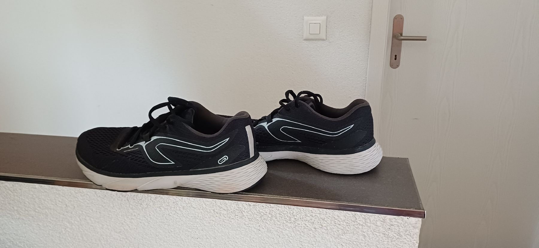 Scarpe da uomo: Kalenji Laufschuhe, Grösse 39 – Usato da Tennwil venduto da juupydu
