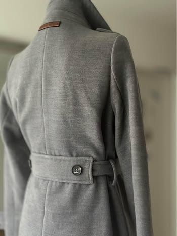 Cappotti: Grauer Navahoo Premium Damen Mantel, Gr.S, – Nuovo (secondo la descrizione) da Meggen venduto da AuDa17 2