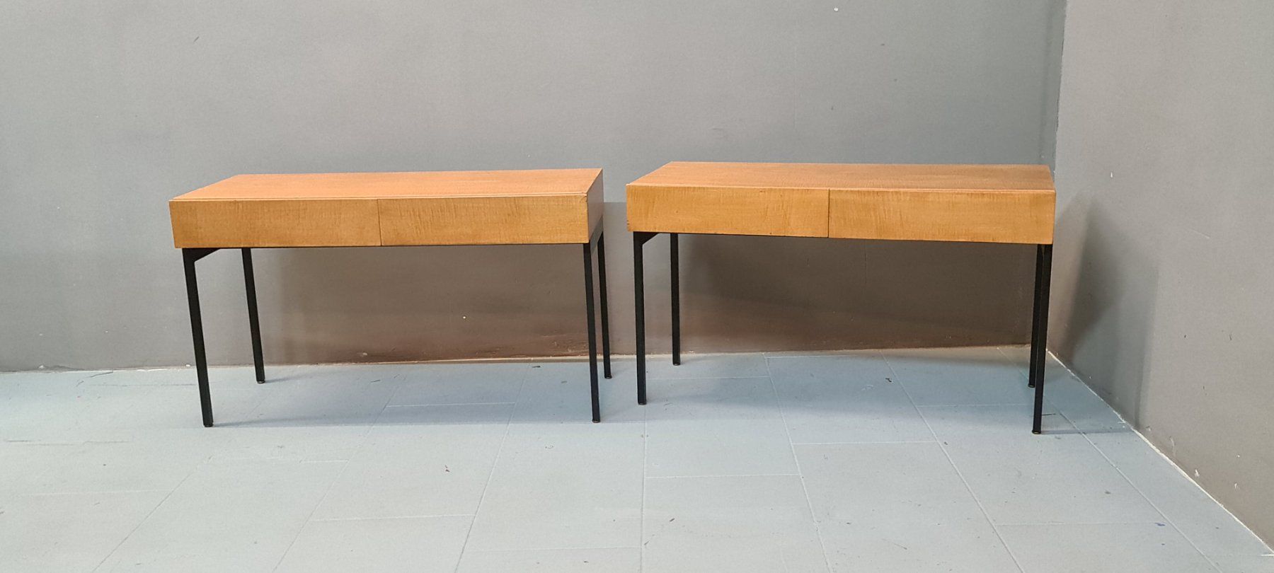 Comodini: 1 Dieter Wäckerlin  Nachttische 60er – Usato da ZÜRICH venduto da Arte-24