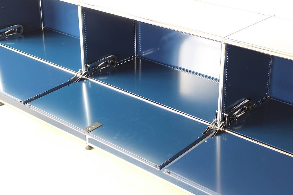 USM Scaffali: USM Sideboard in Stahlblau, neuewertig – Usato da Meinisberg venduto da atelier_TILIJA 4