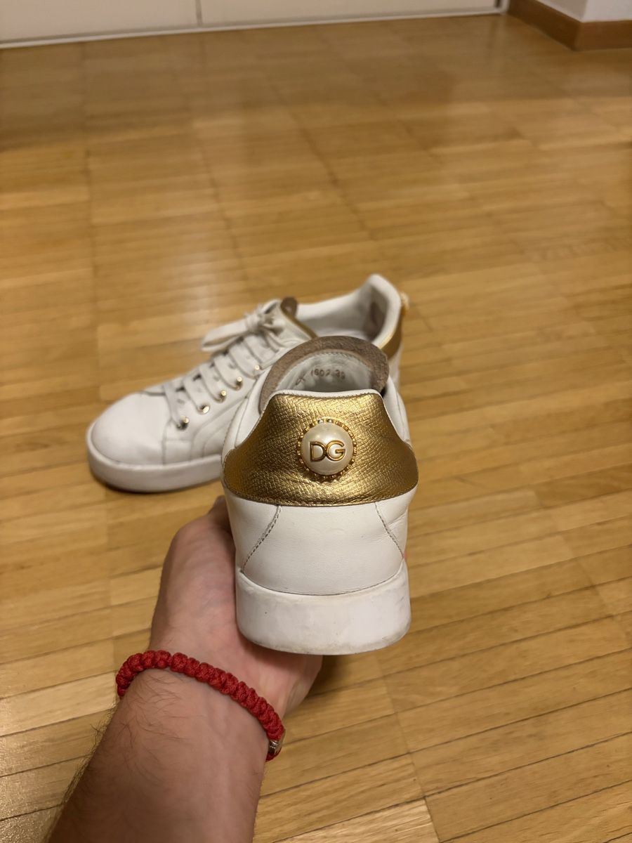Dolce & Gabbana Scarpe da donna: Dolce & Gabanna Sneaker weiss gold – Usato da Herisau venduto da ogkosta 3