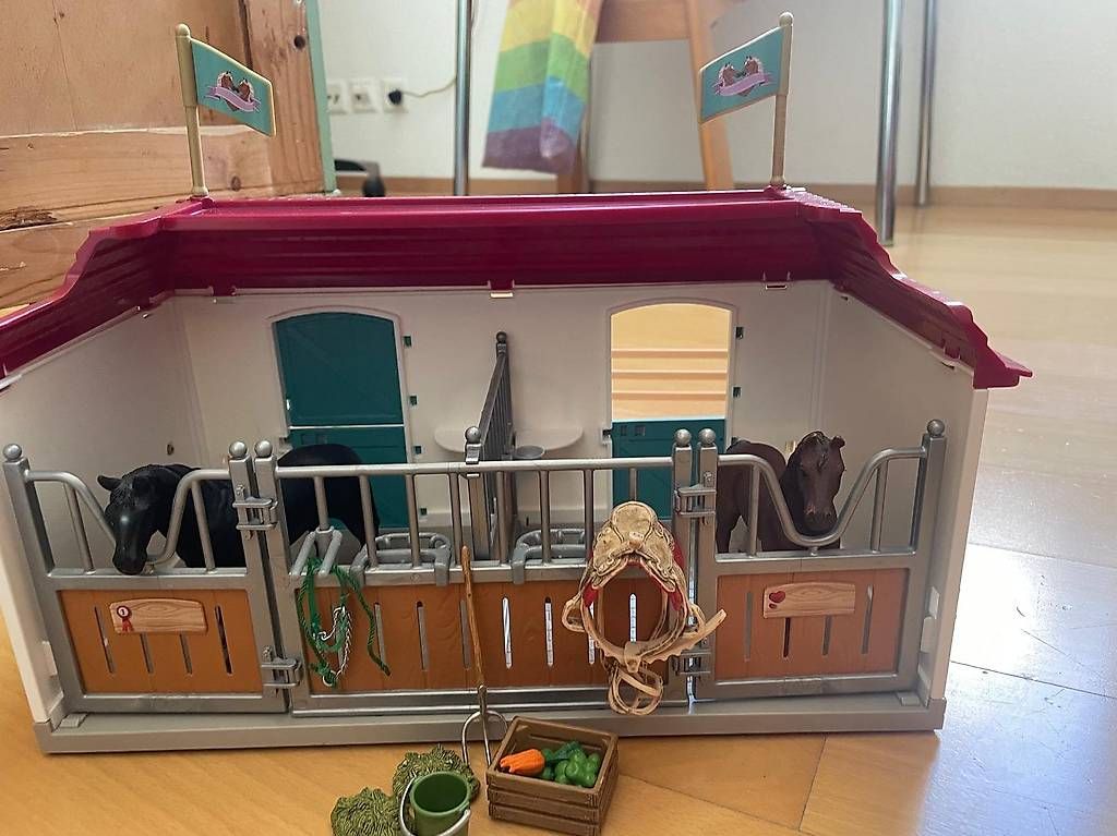 Giocattoli: Schleich Pferdehof Lakeside   – Usato da Zürich venduto da Damulinu 3