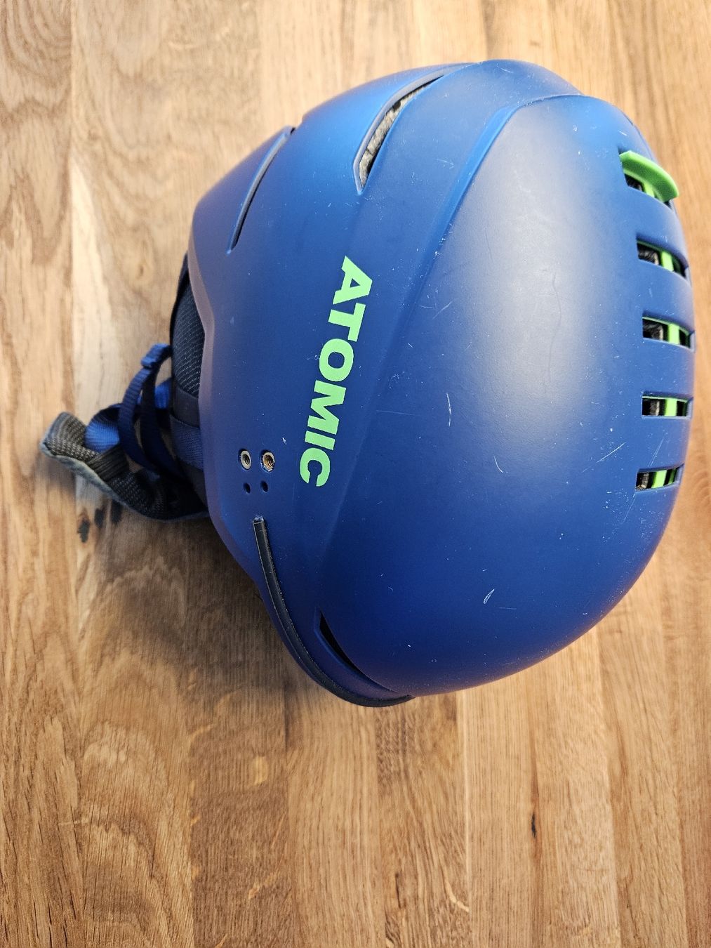 Atomic Casques: Skihelm Atomic XS 48-52 – D'occasion à Staufen par Thomasmartin 4