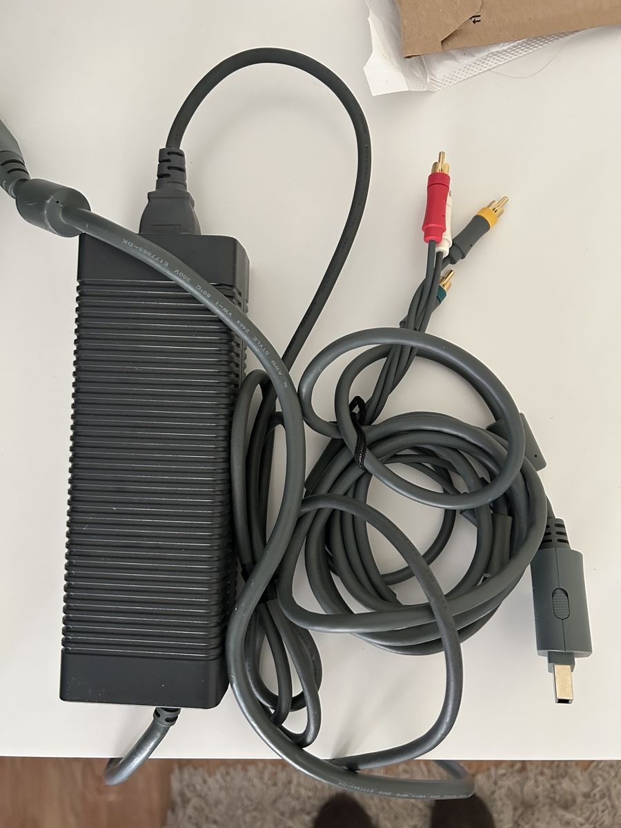 Microsoft Console: 2005 Xbox 360  – Usato da Sion venduto da reii 5