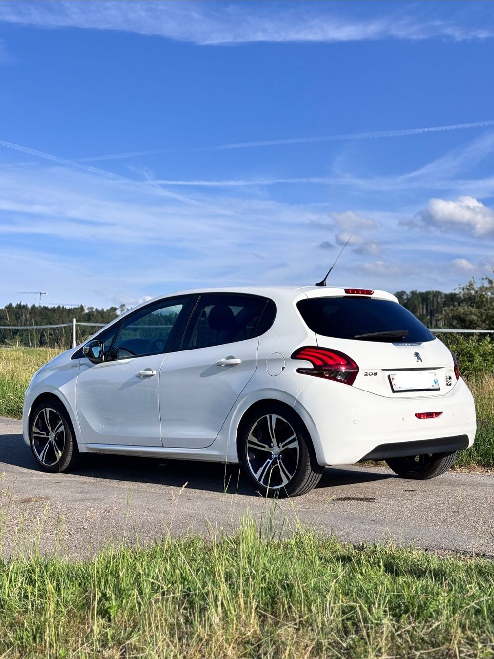 Automobili: Peugeot 208 1.2 VTi – Usato da Horgen venduto da Dage85 4