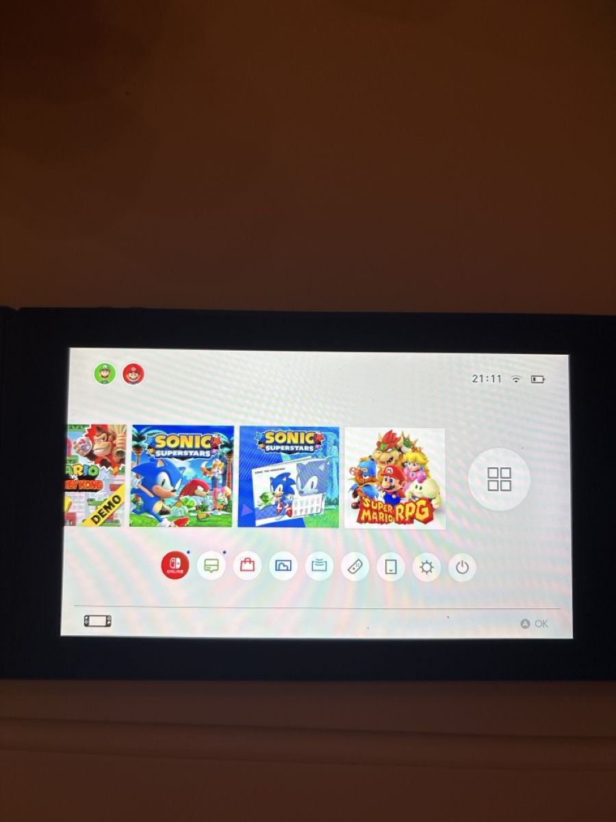 Nintendo Konsolen: Nintendo Switch Konsole | 4 Controller | 9 Games – Gebraucht aus Lachen SZ von doppelg 3