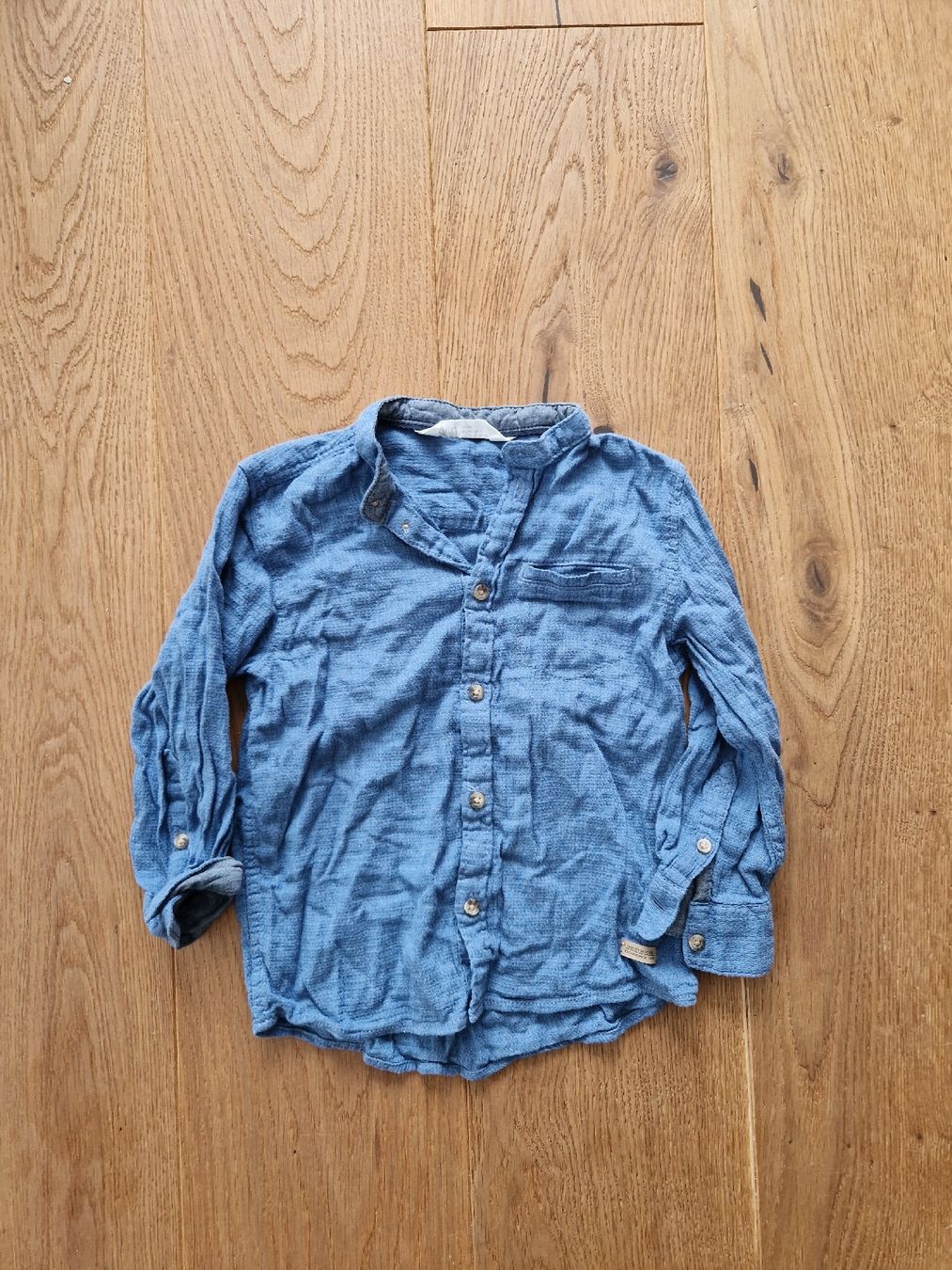H&M Hemden, T-Shirts & Polos: H&M Hemd Grösse 104 – Gebraucht aus Eschenbach SG von SanFranciscoCalifornia