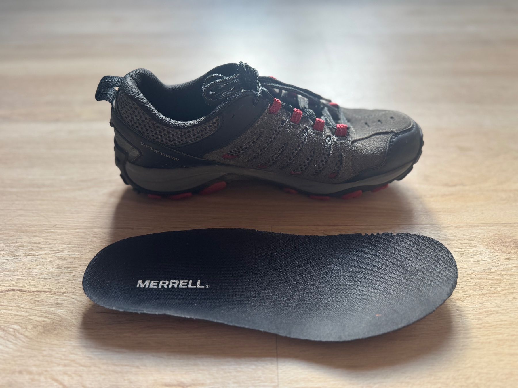 Merrell Scarpe da uomo: Merrell, Chaussures de trail running / rando taille 42 – Nuovo (secondo la descrizione) da Sonceboz-Sombeval venduto da yve_g8v7 2