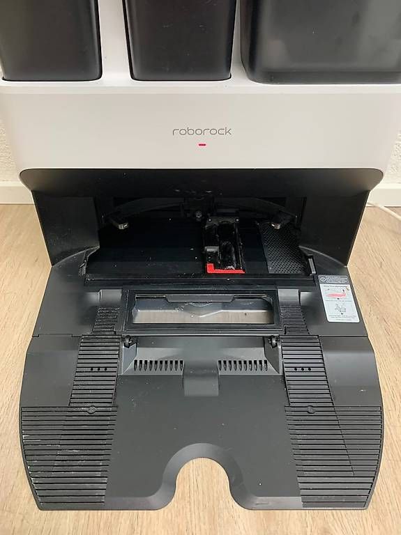 Roborock Aspirapolveri & Accessori: Roborock S7 Max Ultra Saug- Wischroboter mit Absaugstation – Usato da Obernau venduto da Arche_Noah_Brocki 4