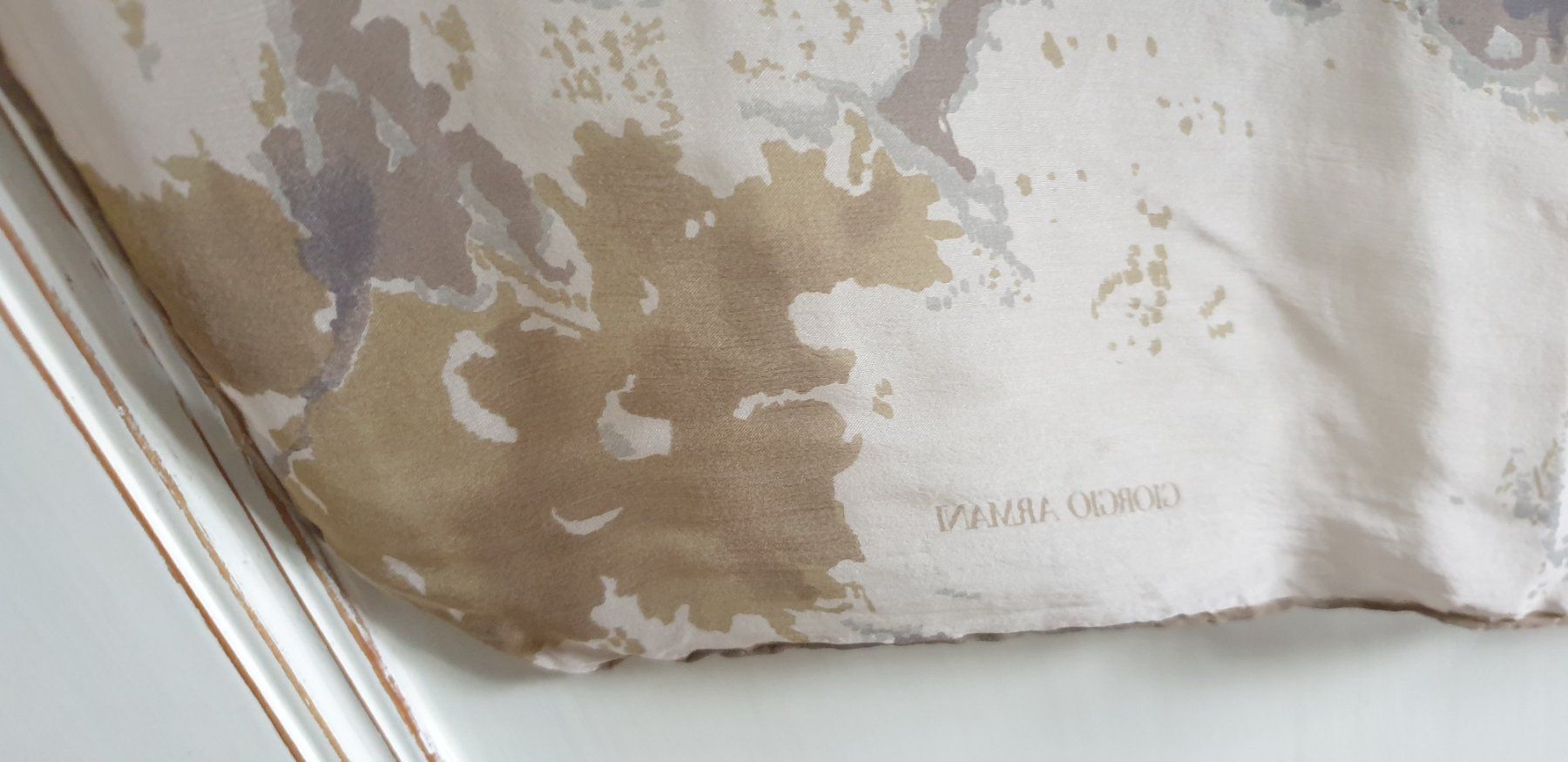 Armani Foulard & Sciarpe: Foulard Giorgio Armani – Usato da Emmen venduto da magelan 4