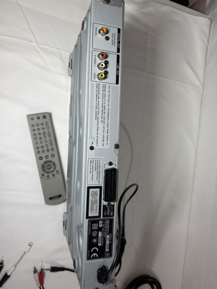 Sony Systèmes audio & multimédias: CD player Multi disc und Zubehör  – D'occasion à Oberwil BL par Hariva 3