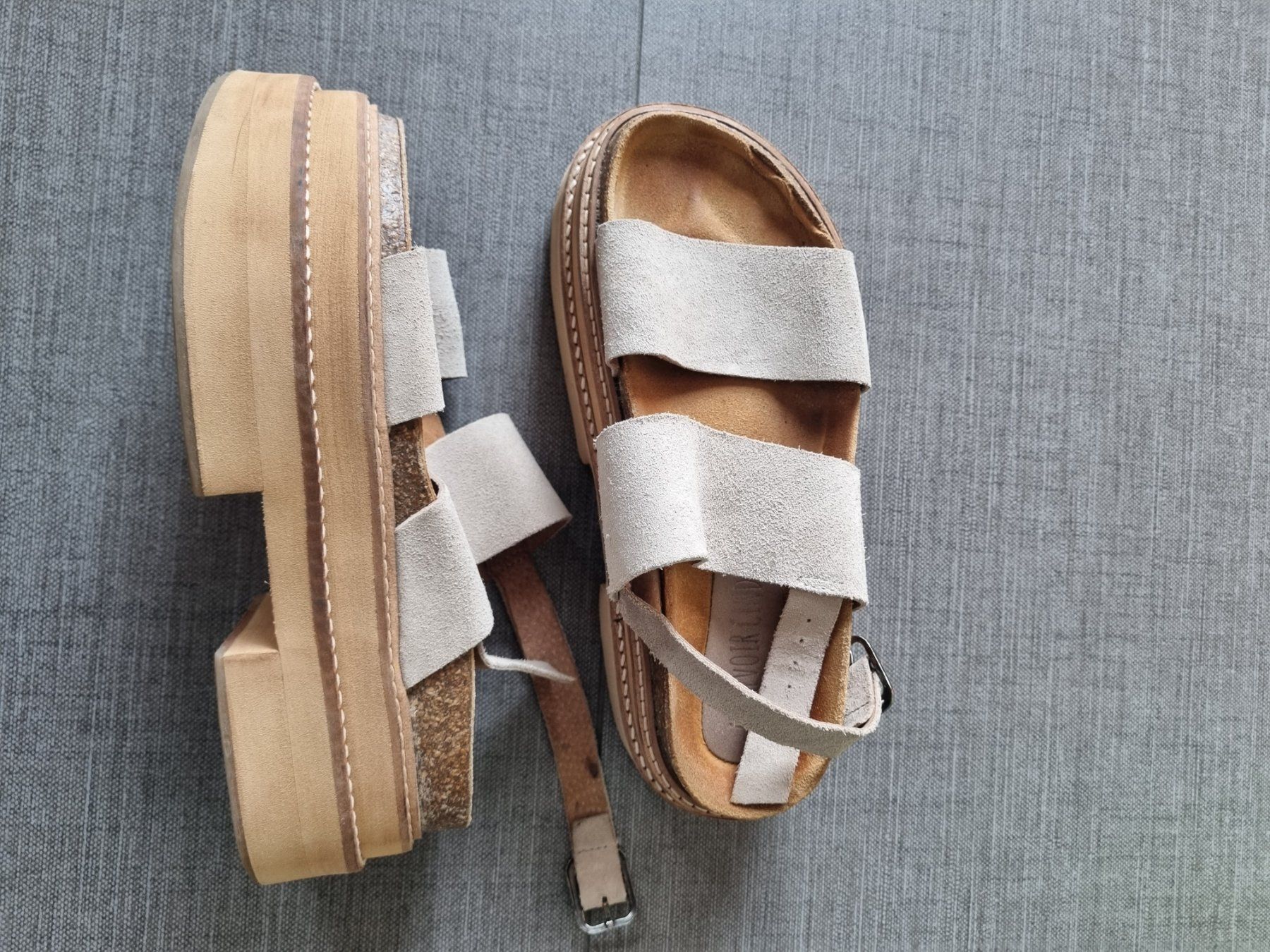 Damenschuhe: Platform Sandals beige – Gebraucht aus Zürich von mil_x6rf