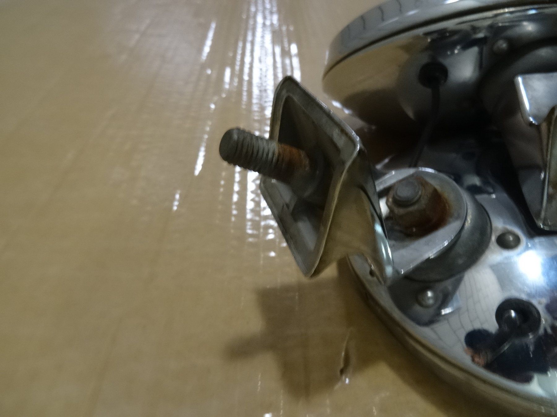 Hella Phares: HELLA 4524  12V HALOGEN  Zusatz Weitstrahler OLDTIMER – Défectueux à Niederbipp par mission55impossibile 5
