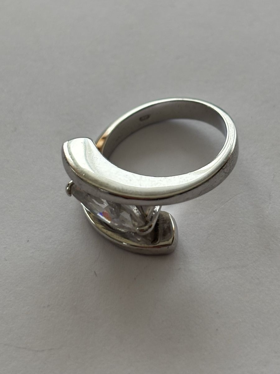 Anelli: Silberring 925 mit Zirkonia Stein – Usato da Langnau am Albis venduto da flusspflege 4