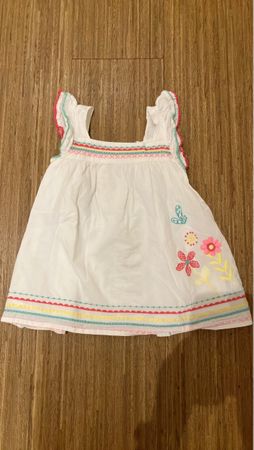 Süsses Sommershirt mit Blumenstickerei, Gr. 116, Orchestra🛍