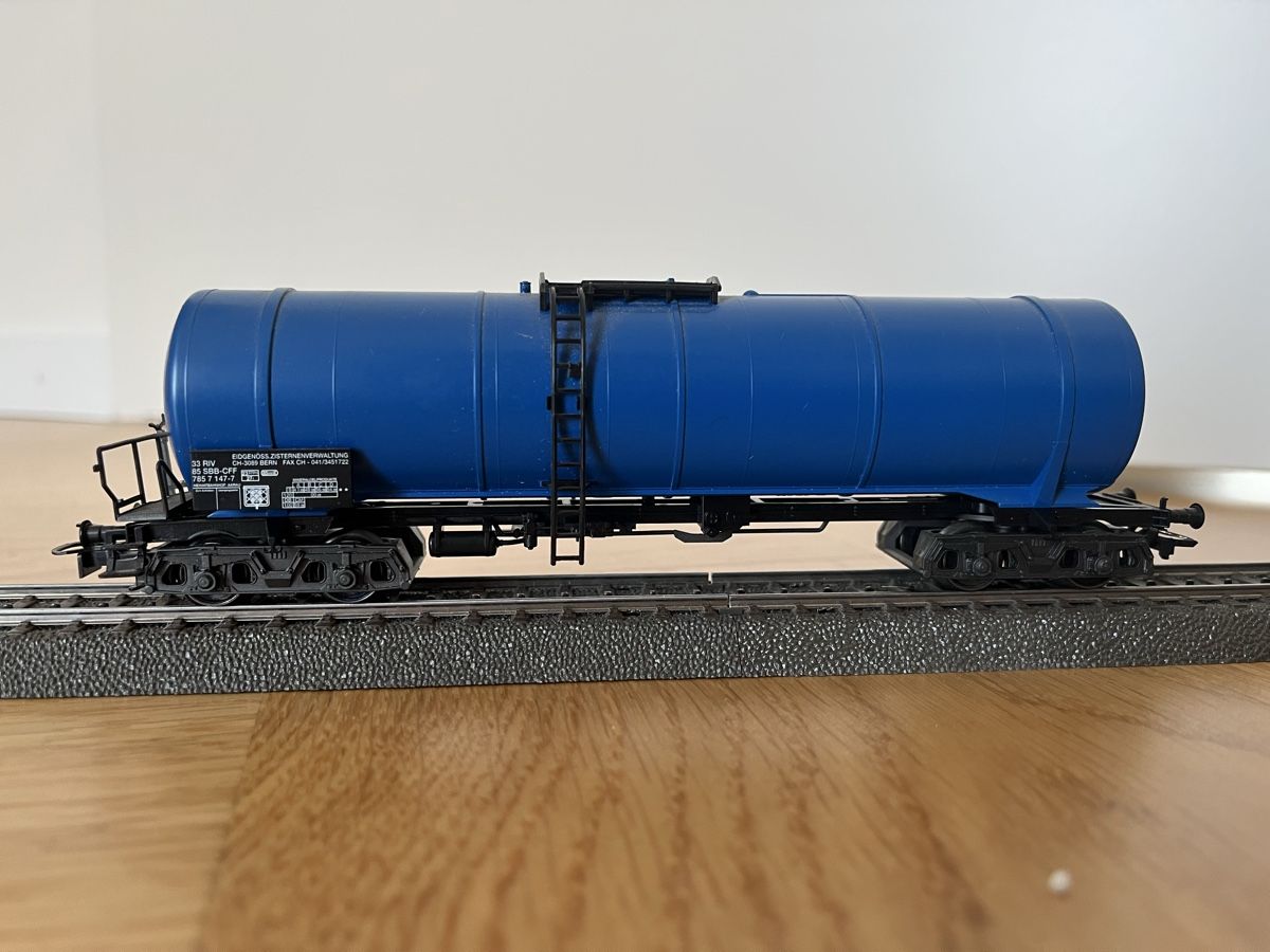 Modellini di ferrovie: Konvolut Kesselwagen Divers – Usato da Basel venduto da Re620_11627 7