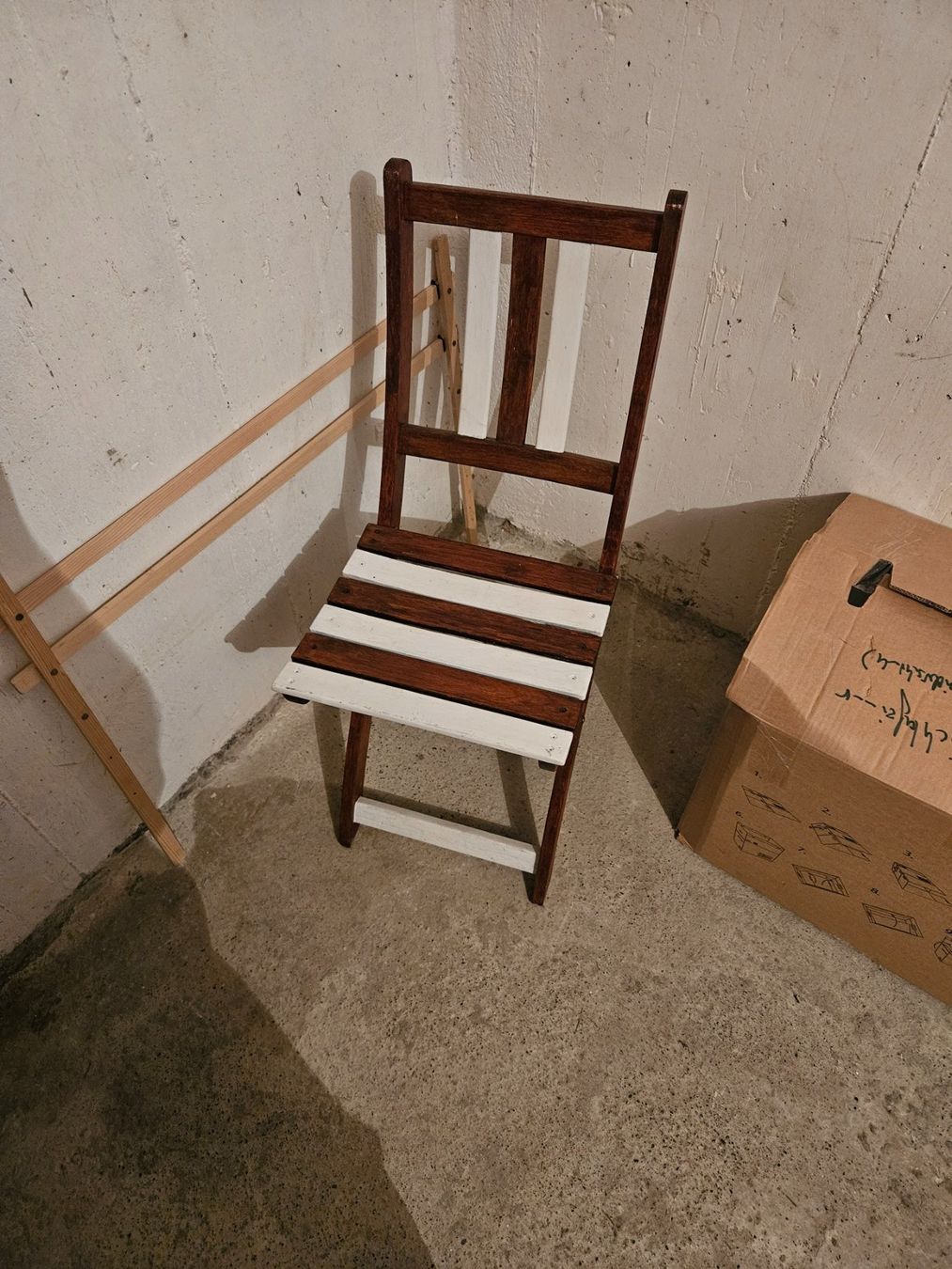 Sedie: Stuhl holz klappbar – Usato da Gossau SG venduto da Janosch.