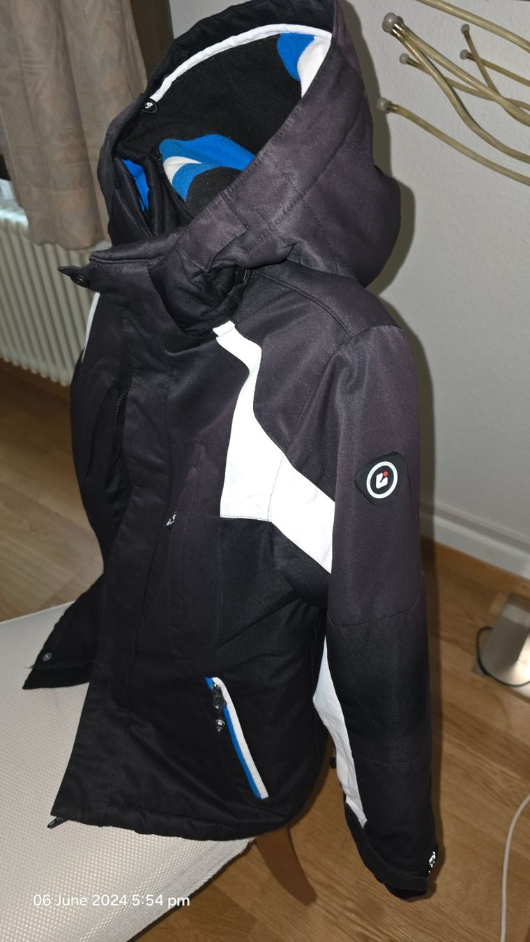 Killtec Giacche & Cappotti: Skijacke Grösse 142 Schwarz Jungen von Killtec – Usato da Balterswil venduto da Alexmad82 1