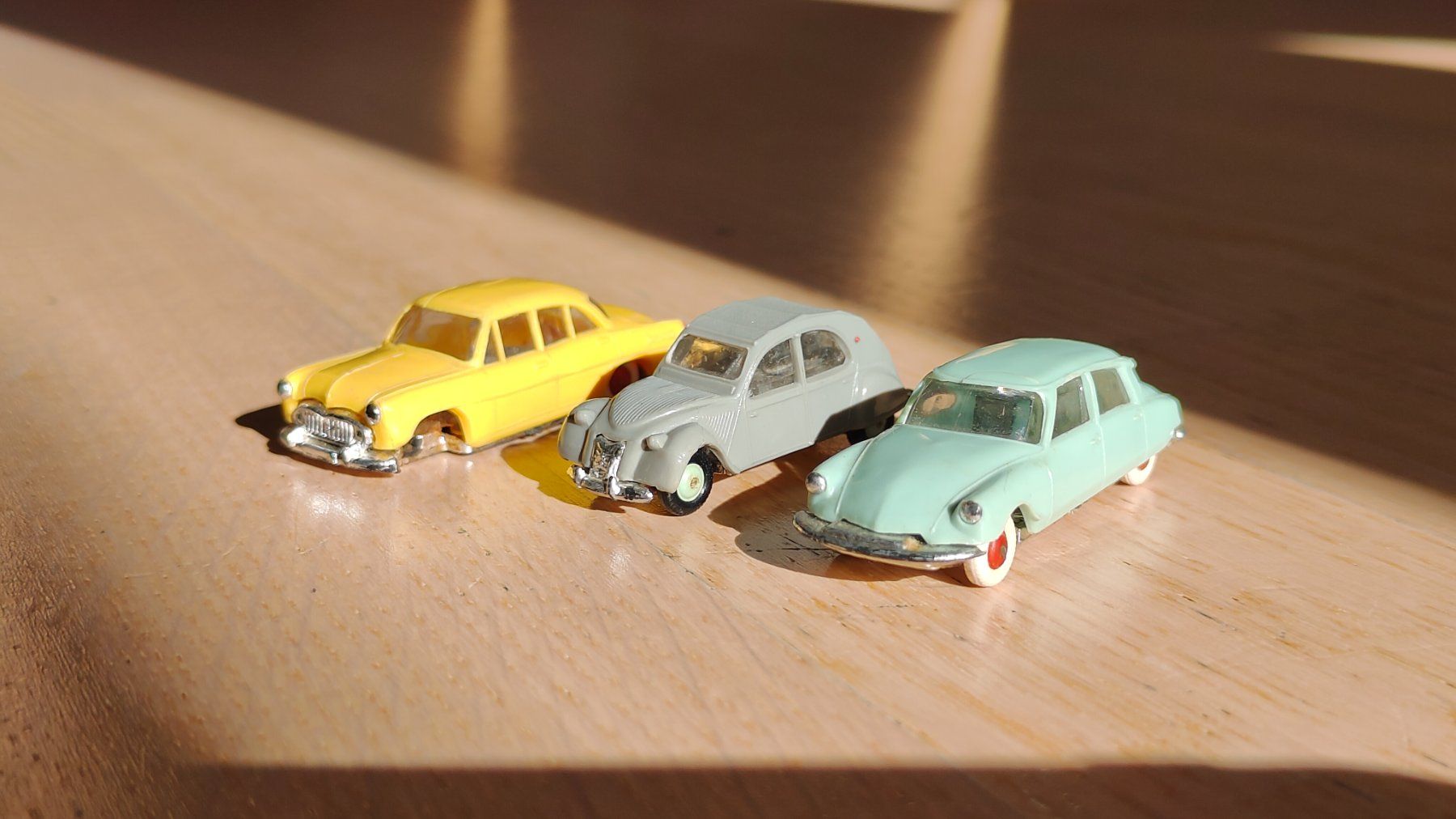 Norev Modellini d'auto: Norev Micro Miniatures 3 pcs – Usato da Meyrin venduto da bla_z925