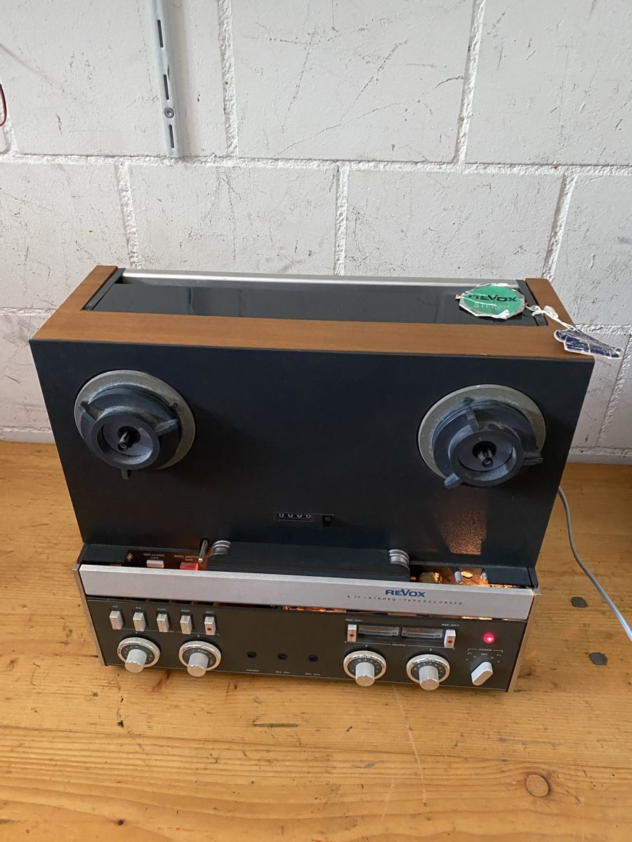 Revox Apparecchi a nastro: Revox A77 4 Spur – Usato da Luzern venduto da Harikan 1