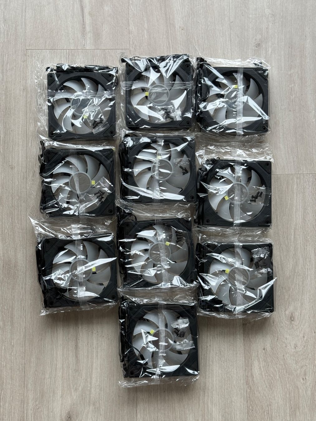 Ventilatori: 10 ventilateur ARGB PC Gaming – Usato da Neuchatel venduto da Mr-Nobody