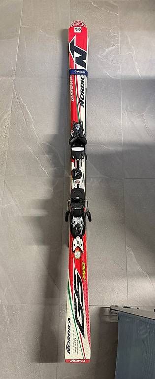 Sci: Sci Nordica 171cm  sci race/carving – Usato da Torre venduto da SandStorm1994