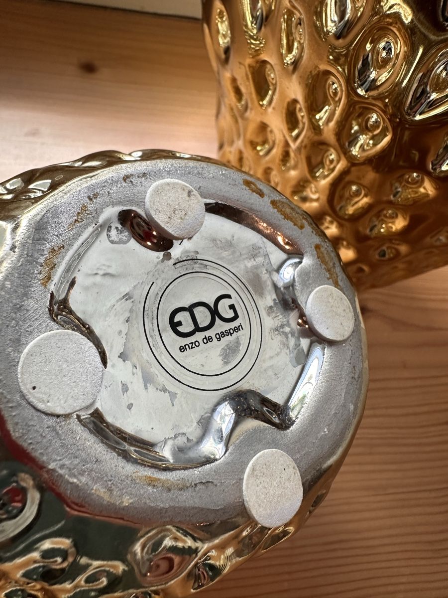 Vase & Récipients: Erdbeervasen - Gold  – D'occasion à Rorbas par ComfySofa 1