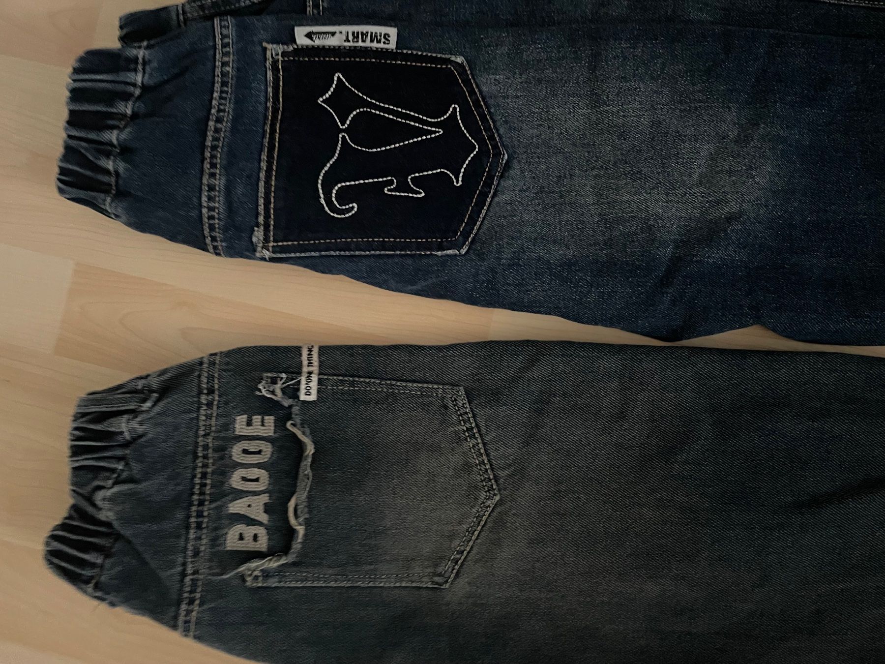 Pantalons: 2 Hosen 128 – D'occasion à Niederlenz par JasminaK01 1