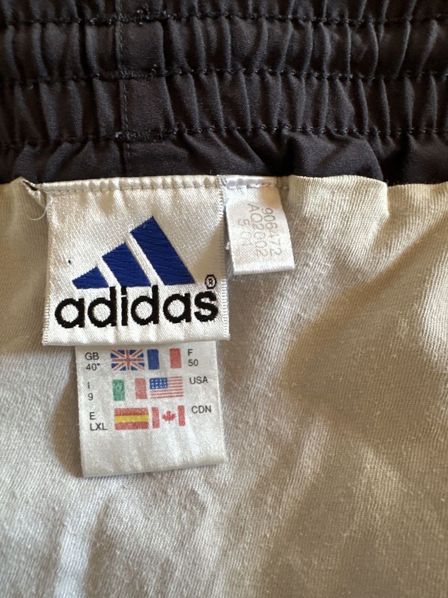 Adidas Pantaloni: Adidas Shorts, einf. Bundweite 50 cm – Usato da Heiden venduto da fam_797q 2