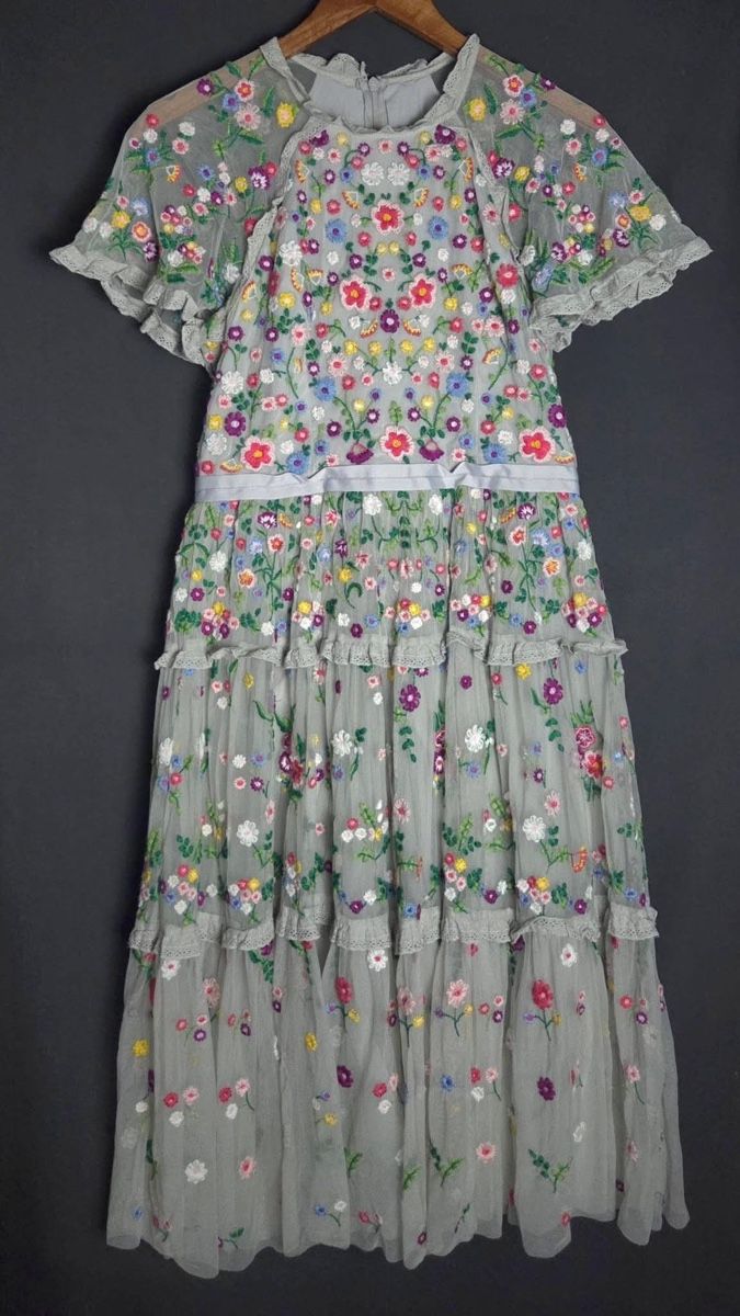Robes: Needle & Thread Embroidery Dress – D'occasion à St.Josefen par lop_lh8d 3