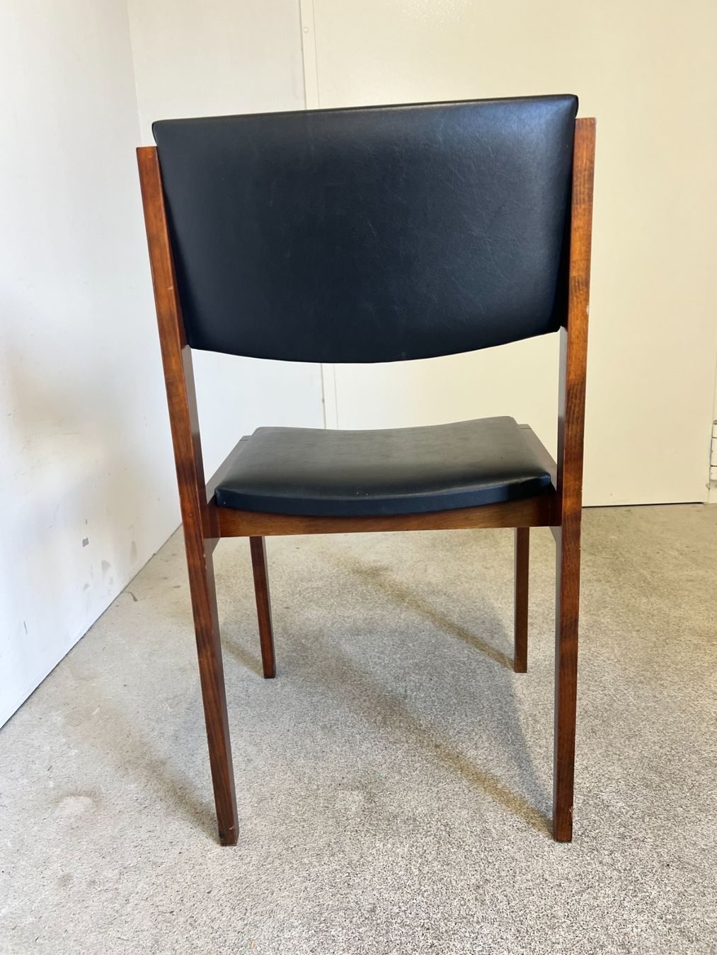 Tavoli: Mid-Century Tisch und Stühle – Usato da Pregassona venduto da ModernistaCH 7