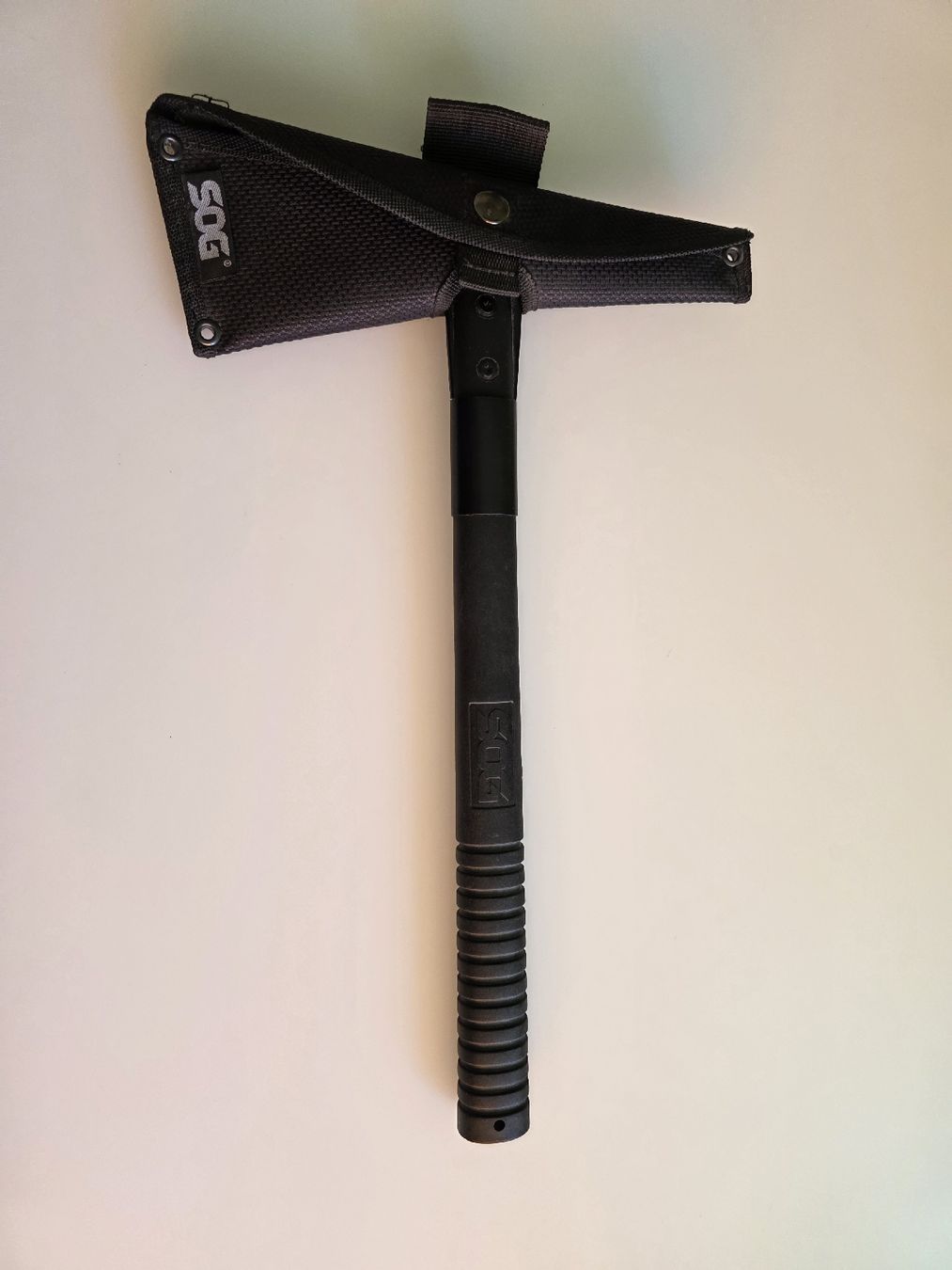 Alle Werkzeuge: SOG Tomahawk mit Scheide neuwertig – Gebraucht aus Alberswil von mario889