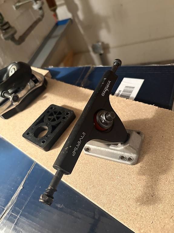 Skateboards: Surf Skate Trucks Achsen Viking  – D'occasion à Zürich par lucandhisband 1