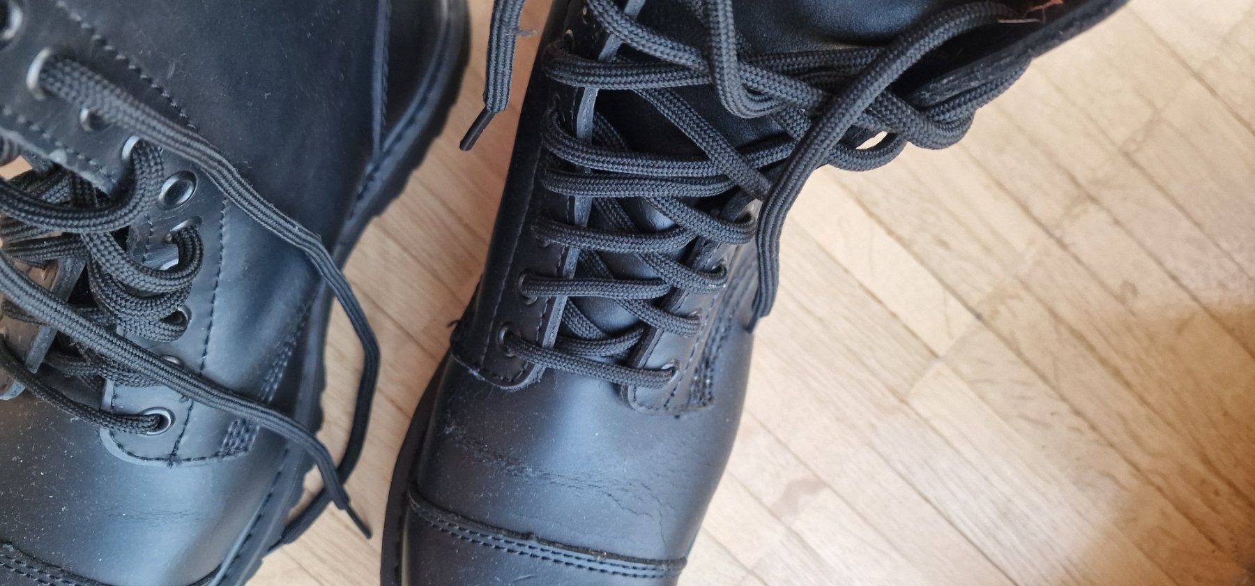 Scarpe da uomo: Schwarze "Undercover" Männer-Lederstiefel, einmal getragen – Usato da Aarau venduto da LindaSommer78 1