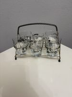 Verres avec présentoir vintage 
