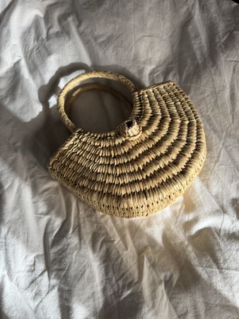 Peruvian Junco handbag, half moon shape, handwoven - NEW!