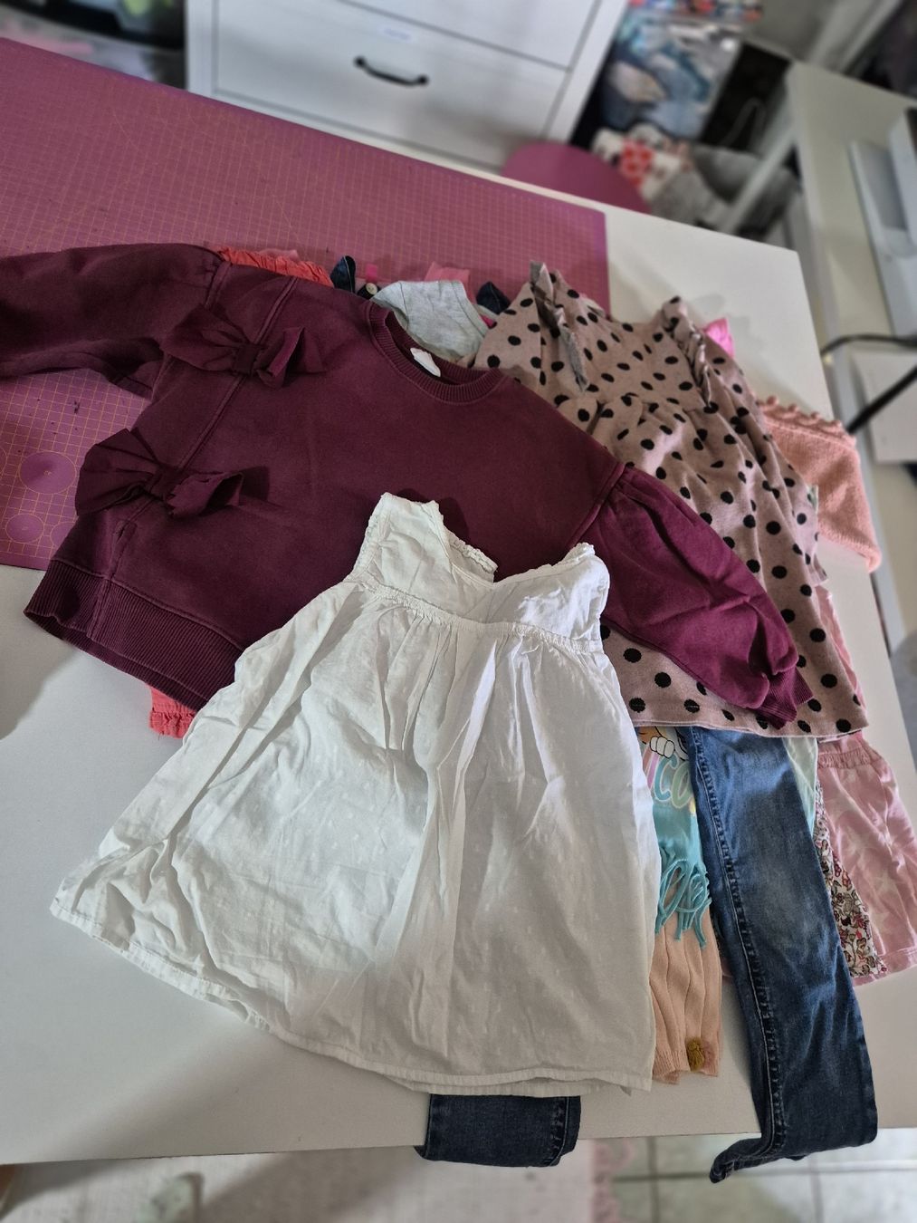 Kleiderpakete & -sets: grosses Kleiderpaket Mädchen ab Gr. 104  – Gebraucht aus Wynigen von La_Talpa 5