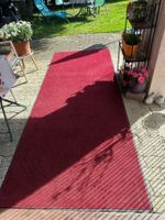 Roter Teppich, neuwertig, robust, Ideal für Eingangsbereich,