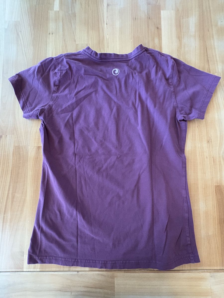 Sherpa T-shirt: T Shirt von Sherpa  / Gr. M – Usato da Rümlang venduto da euqinom16 1