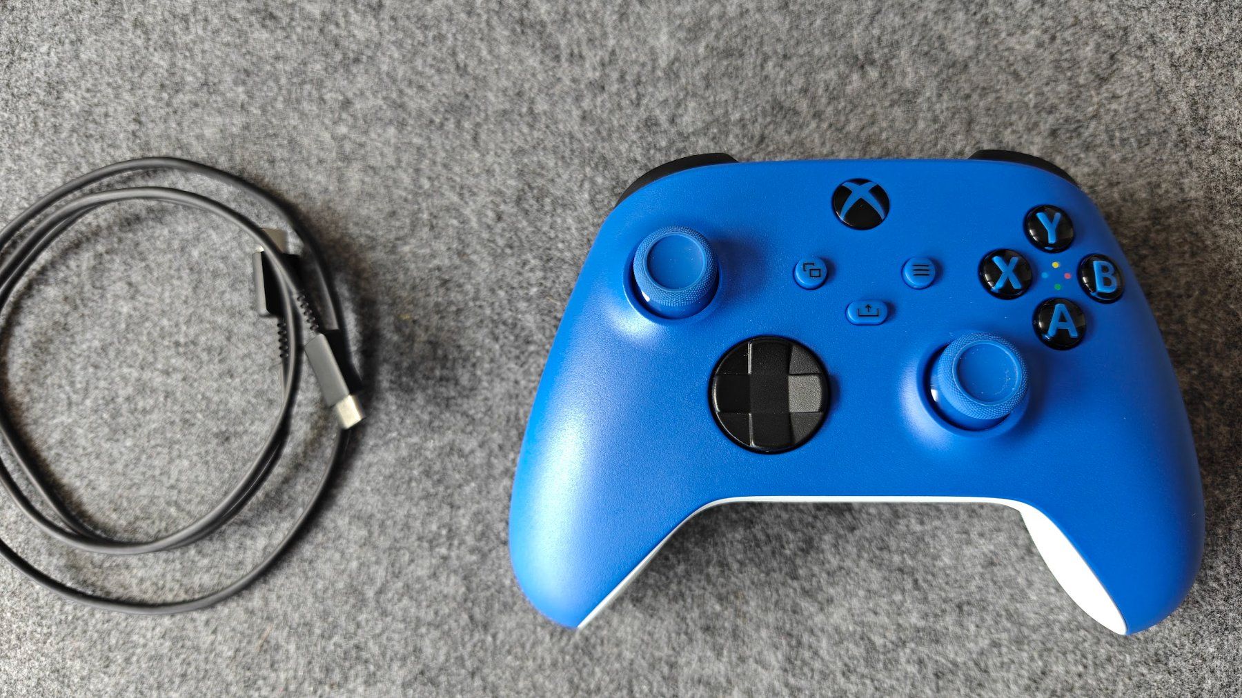 Microsoft Controller: Microsoft Xbox Wireless Controller with original battery! – Gebraucht aus Knonau von scaronni 3